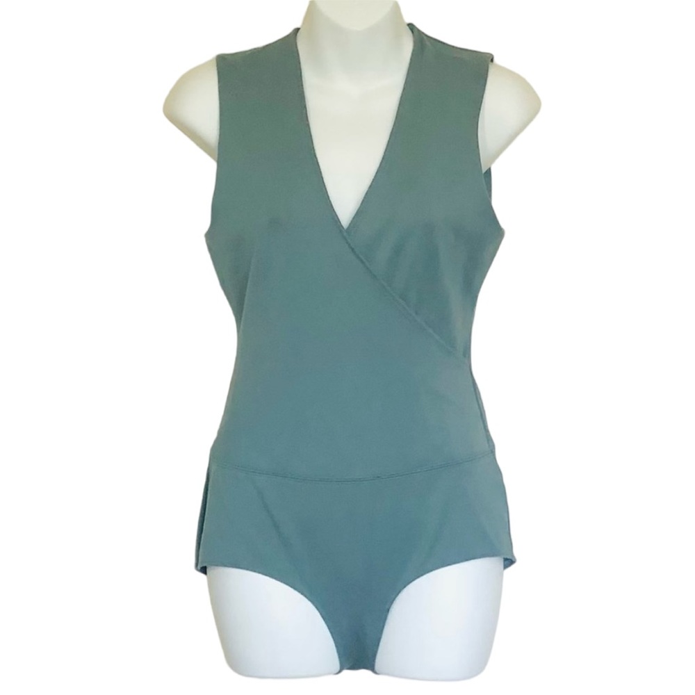 Aritzia Babaton Kiefer Bodysuit Sz S